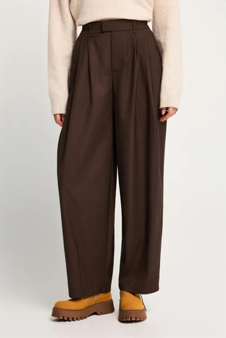 https://powersoft365customers.blob.core.windows.net/he48103-nat-jango-fashion-ltd/Models/26WFBL014-113-02-ESP.jpg