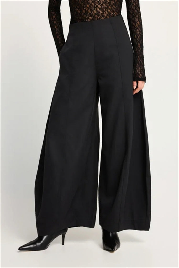 BLACK / XS