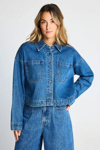 https://powersoft365customers.blob.core.windows.net/he48103-nat-jango-fashion-ltd/Models/26WFBL014-162-05-MDBLU.jpg