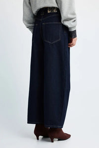 https://powersoft365customers.blob.core.windows.net/he48103-nat-jango-fashion-ltd/Models/26WFBL014-171-02-DKBLU_1.jpg