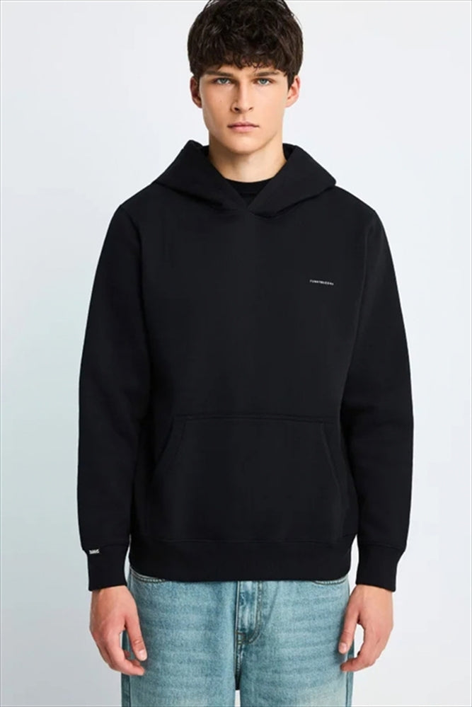 https://powersoft365customers.blob.core.windows.net/he48103-nat-jango-fashion-ltd/Models/26WFBM014-002-06-BLA.jpg