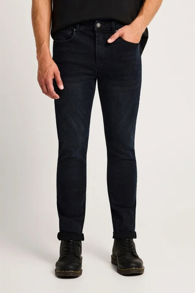 BLACK / 29