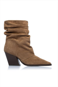 https://powersoft365customers.blob.core.windows.net/he48103-nat-jango-fashion-ltd/Models/26WST26-538-TAUPE.jpg