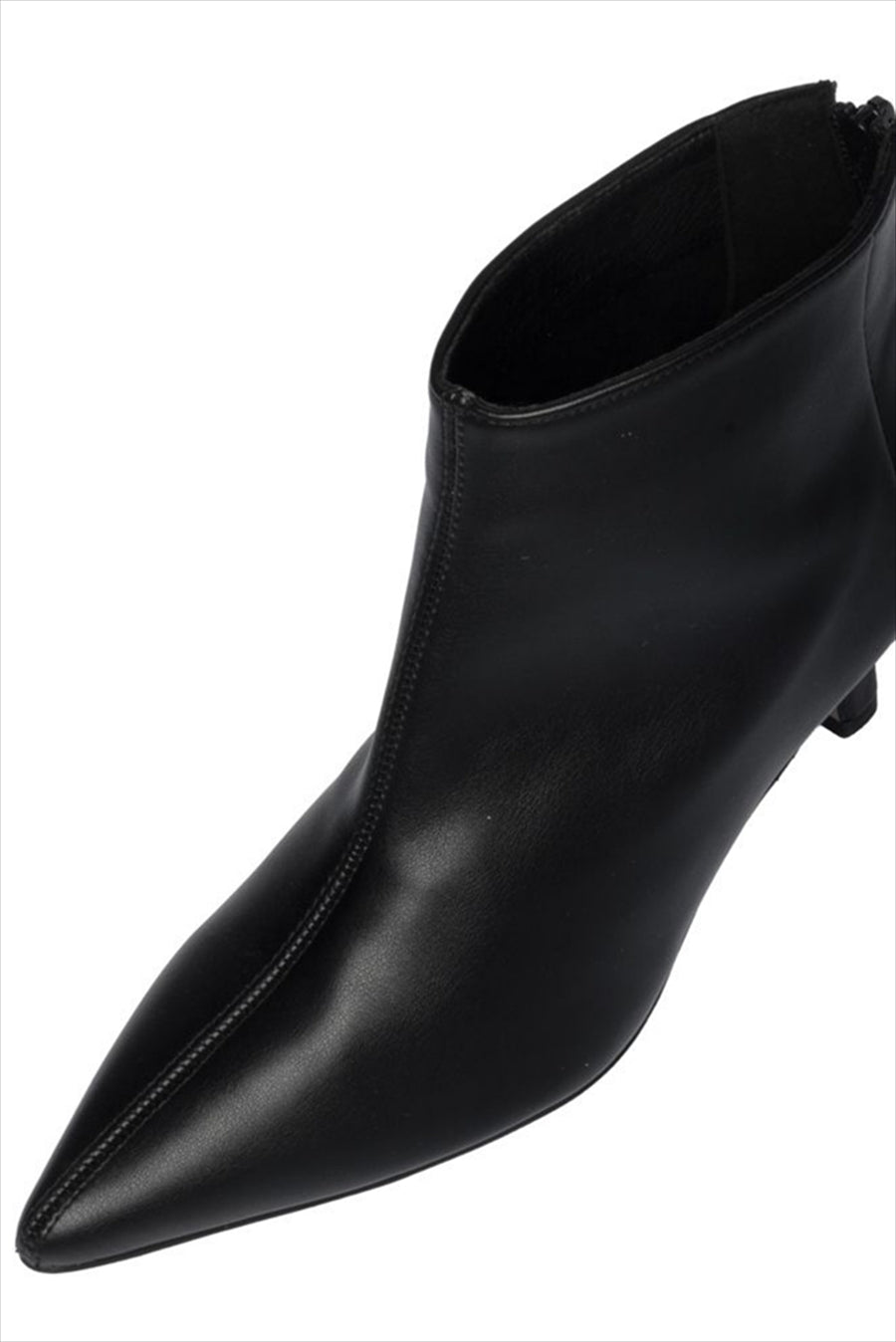 https://powersoft365customers.blob.core.windows.net/he48103-nat-jango-fashion-ltd/Models/26WST26-604-BLA_1.jpg