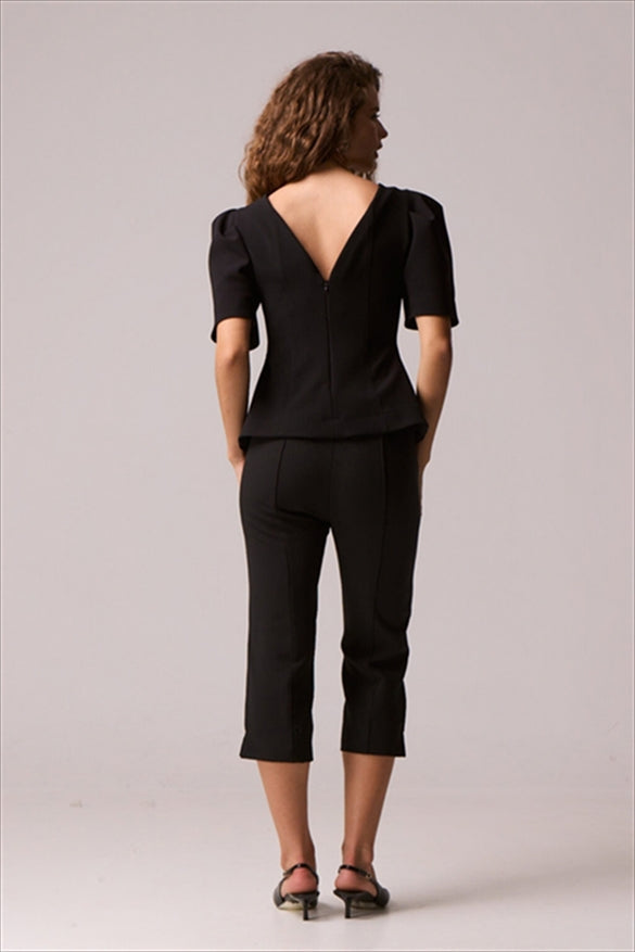 https://powersoft365customers.blob.core.windows.net/he48103-nat-jango-fashion-ltd/Models/26WTW1235-BLA_1.jpg