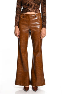 https://powersoft365customers.blob.core.windows.net/he48103-nat-jango-fashion-ltd/Models/26WWC61004-TAB.jpg