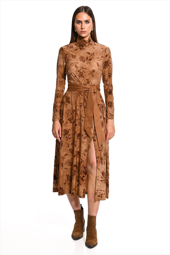 https://powersoft365customers.blob.core.windows.net/he48103-nat-jango-fashion-ltd/Models/26WWC62011-TAB.jpg
