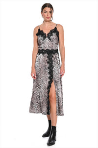 https://powersoft365customers.blob.core.windows.net/he48103-nat-jango-fashion-ltd/Models/26WWC64009-LEO.jpg
