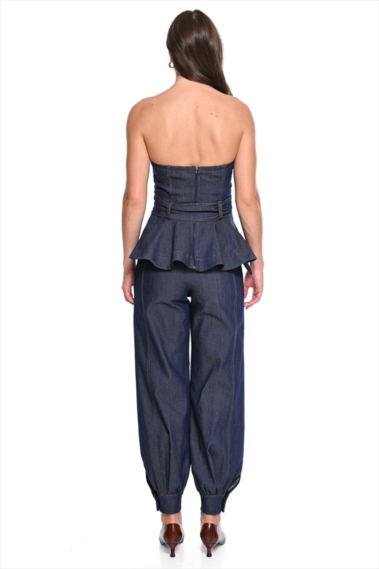 https://powersoft365customers.blob.core.windows.net/he48103-nat-jango-fashion-ltd/Models/26WWC67006-TZH_1.jpg