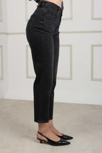 Load image into Gallery viewer, MOM TROUSER JEAN BLACK