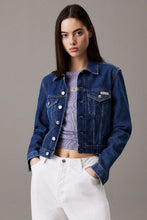 Load image into Gallery viewer, CROPPED 90S DENIM TRUCKER
