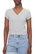 Load image into Gallery viewer, WOVEN LABEL RIB V NECK TEE