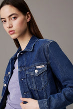 Load image into Gallery viewer, CROPPED 90S DENIM TRUCKER