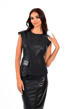 Load image into Gallery viewer, CROCO LEATHER SLEEVELESS JACKET