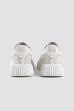 Load image into Gallery viewer, SNEAKER HOPPER