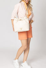 Load image into Gallery viewer, BAG STANFORD LRG BUCKET