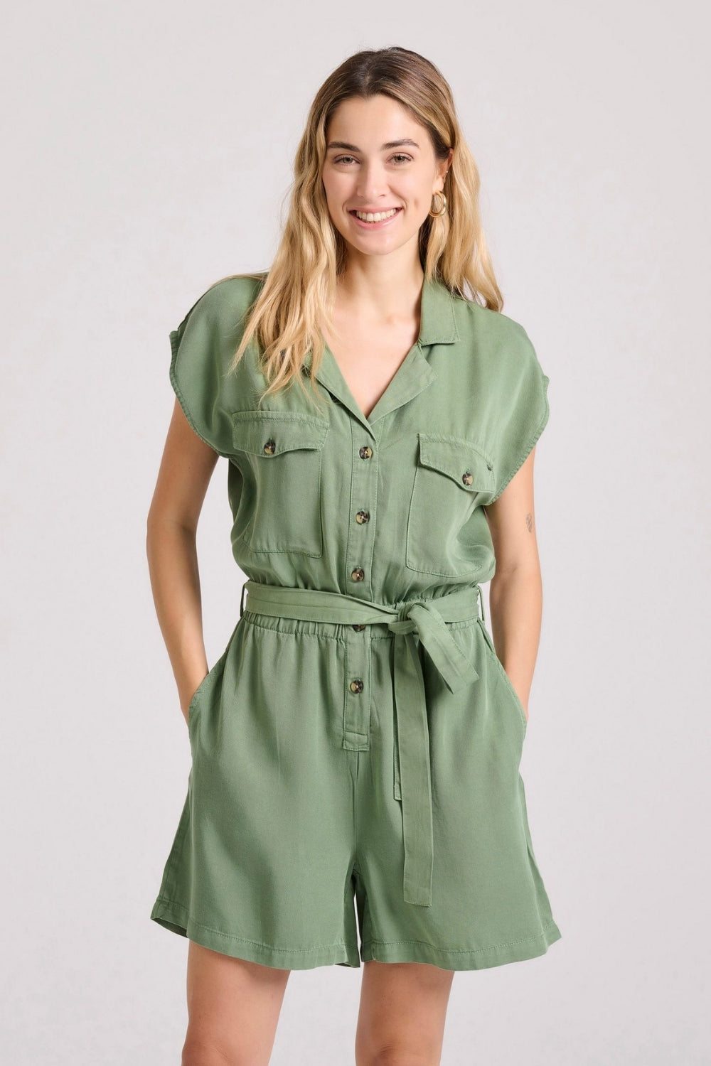 SHORT OVERALL