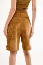 Load image into Gallery viewer, SHORT