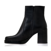 Load image into Gallery viewer, DAY 2 DAY ANKLE BOOTS