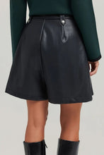 Load image into Gallery viewer, SHORT LEATHER