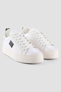 SNEAKER METAL