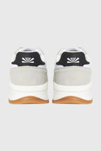 Load image into Gallery viewer, SNEAKERS