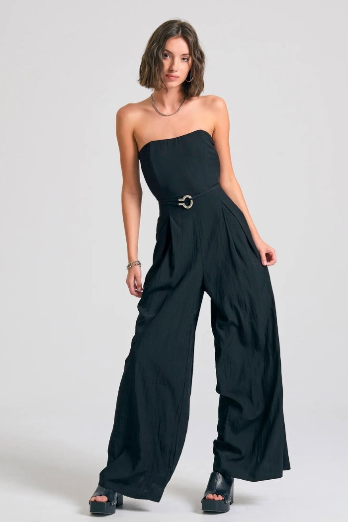 SHORTS OVERALL