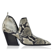 Load image into Gallery viewer, DAY 2 DAY SHOES