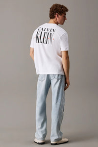 SERIF FONT GRAPHIC TEE