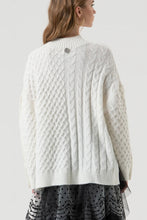 Load image into Gallery viewer, KNITTED TOP HIGH NECK