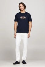 Load image into Gallery viewer, ICON LAUREL TEE