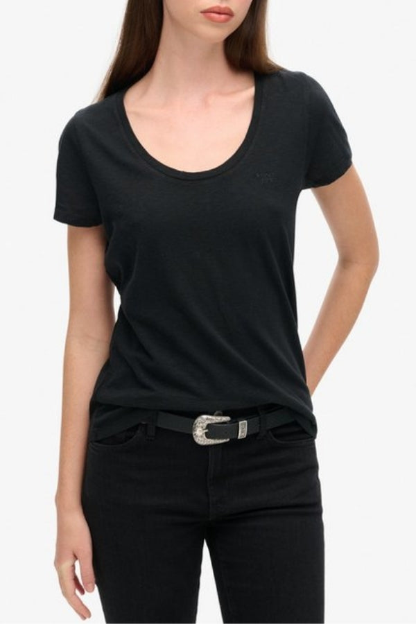 SCOOP NECK TEE