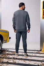 Load image into Gallery viewer, POCKET SWEATER