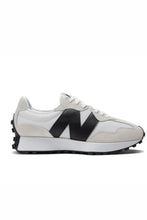 Load image into Gallery viewer, NEW BALANCE CLASSICS SNEAKERS