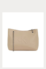 Load image into Gallery viewer, SCULPTED CHAIN SHOULDER BAG