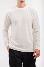 Load image into Gallery viewer, 200-2425-002 T-SHIRT