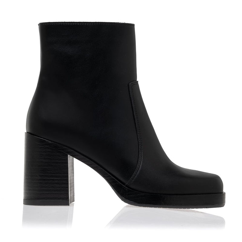DAY 2 DAY ANKLE BOOTS