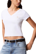 Load image into Gallery viewer, WOVEN LABEL RIB V NECK TEE