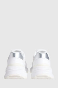 RUNNER SHOES