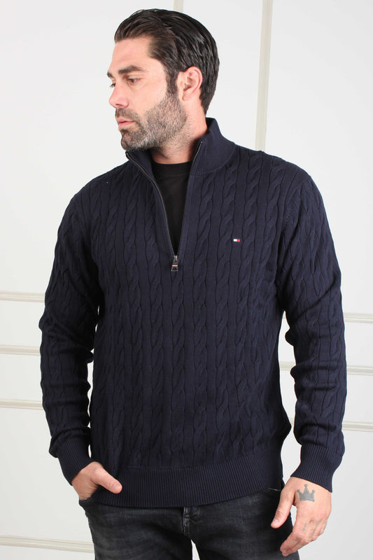 CLASSIC CABLE ZIP KNITTED TOP