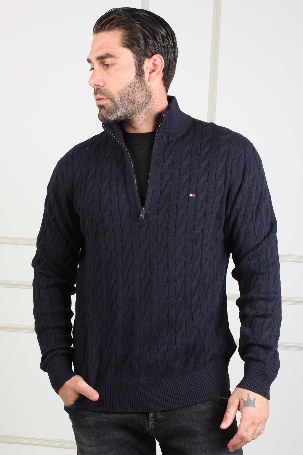 CLASSIC CABLE ZIP KNITTED TOP