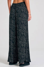 Load image into Gallery viewer, TROUSERS