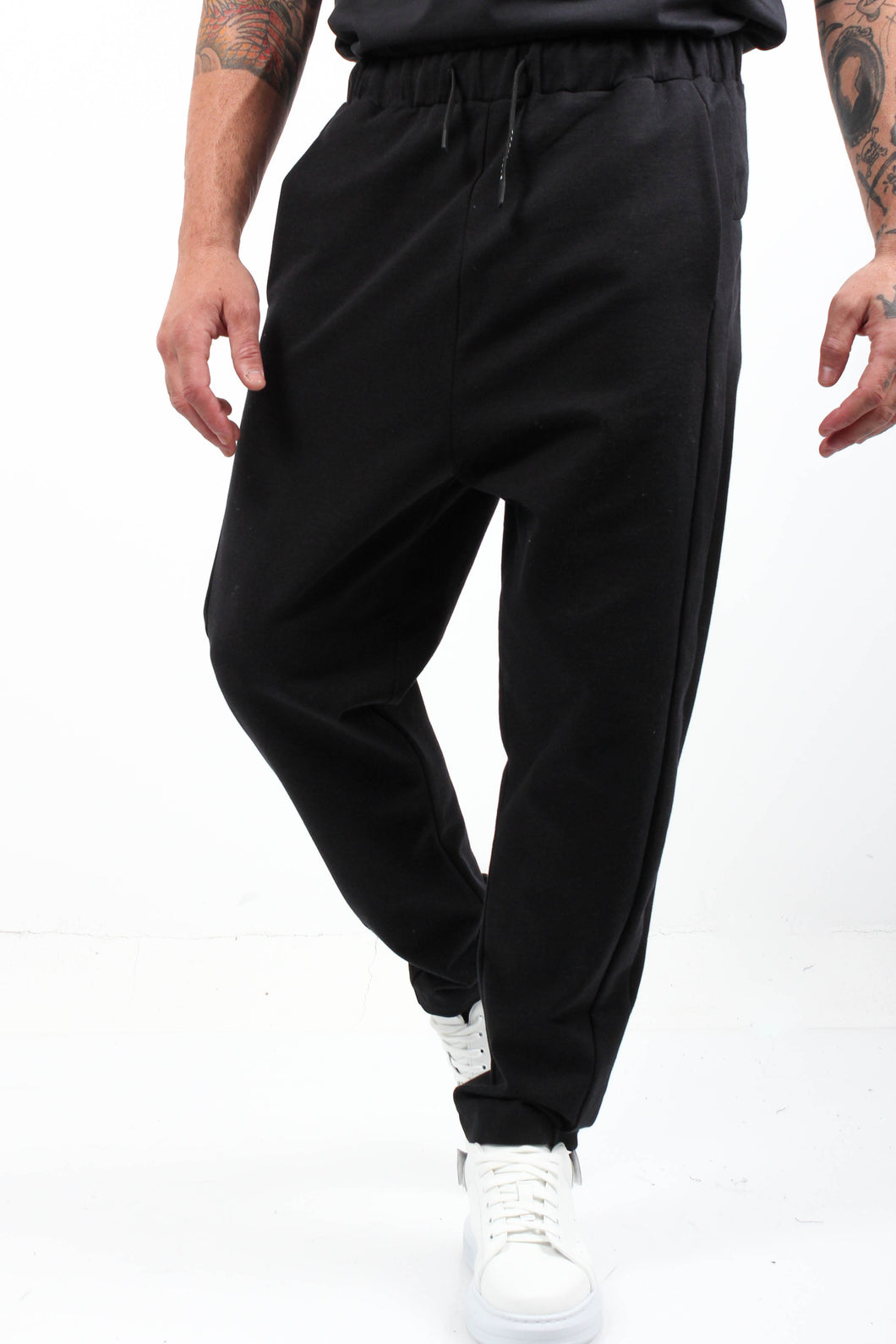SWEAT PANTS