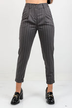 Load image into Gallery viewer, PANTS WITH STRIPES AND PLEATS