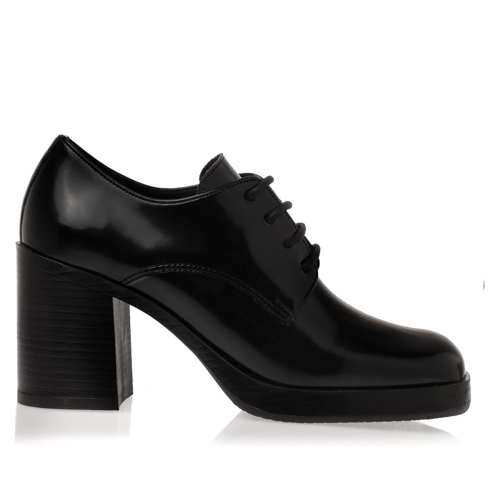 DAY 2 DAY SHOES