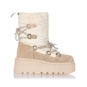 DAY 2 DAY BOOT