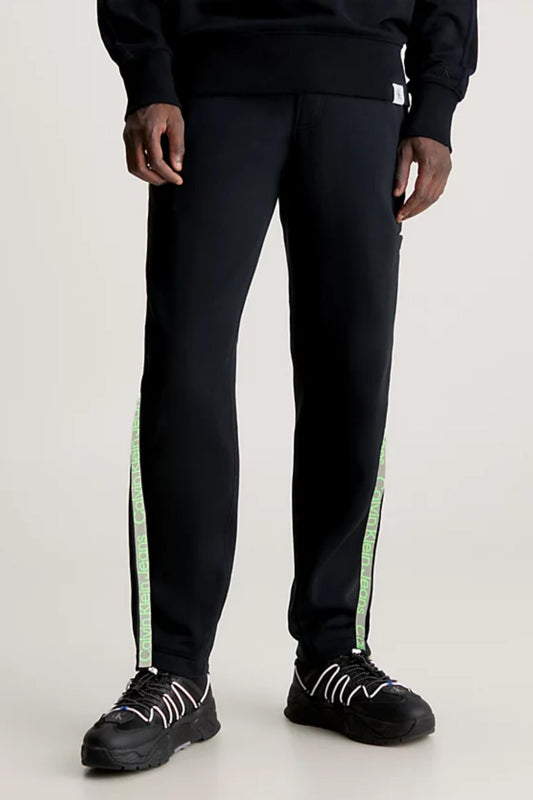 CUT OFF LOGO TAPE PANTS