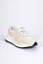 Load image into Gallery viewer, NEW BALANCE CLASSICS SNEAKERS