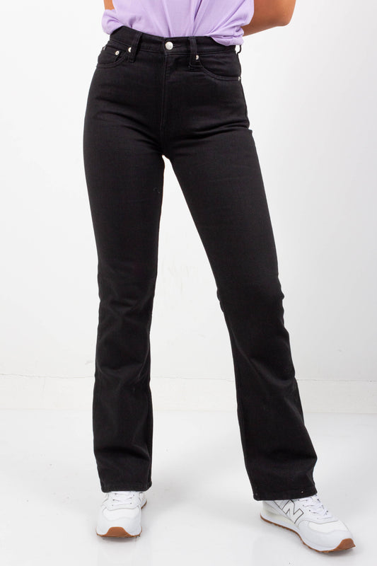 AUTHENTIC BOOTCUT