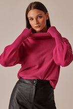 Load image into Gallery viewer, WEAVER SWEATER